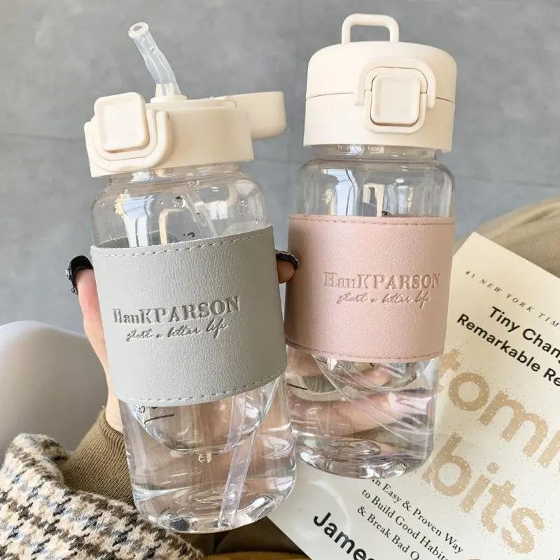 Portable Clear Straw Water Bottle, 1 Count Creative Cute Leak-Proof Reusable Hydration Tumbler Bottle for Milk, Coffee, Tea and Juice at Home, Office or School